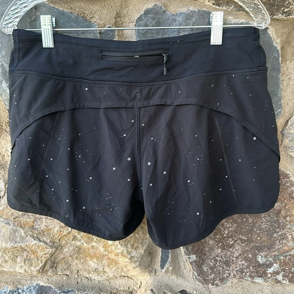 Lululemon Turbo Run Short Twinkle Silver Reflective / Black size 6